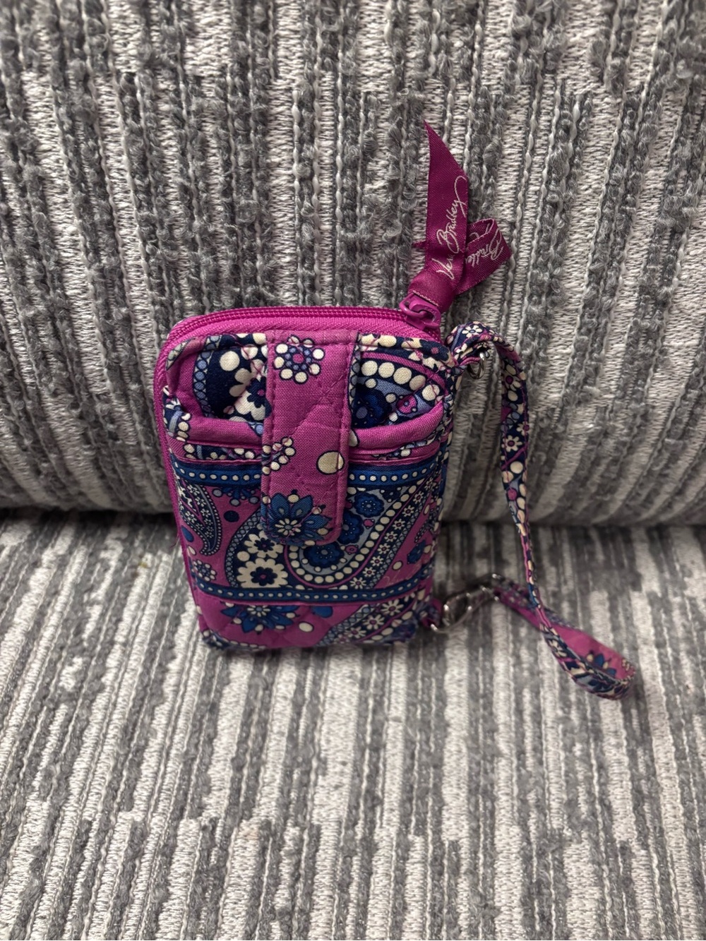 Vera Bradley Pink Paisley Quilted Wristlet Phone Case